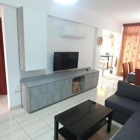 Vasilas Holiday Apartment #2 Larnaka Exterior foto